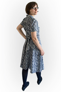3-teiliges leichtes Baumwoll-Sommerkleid (Rock + Bluse + Schärpe) im Millefleurs-DessinBaumwollprint